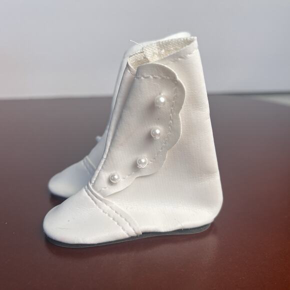 18" Doll Shoes Lot Rain Boots - Mary Janes - Sneakers -Faux Leather Lot 7 pairs - Picture 8 of 16